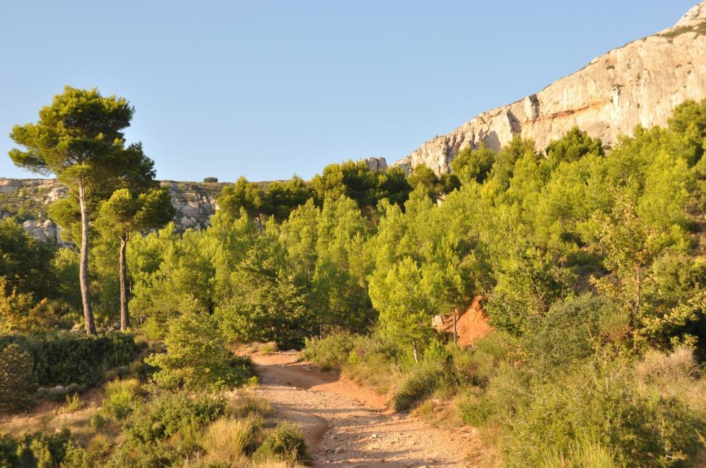 La Ferme Bed and Breakfast Saint-Marc-Jaumegarde Εξωτερικό φωτογραφία